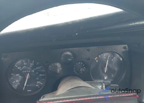 1985 Chevrolet Camaro z USA, uszkodzony, nr VIN 1G1FP87S4FN146000